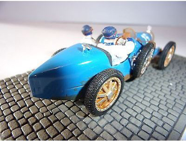 15 Bugatti 35 2.0 - Edicola (3).jpg